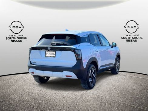Certified 2025 Nissan Kicks SV FWD image 6