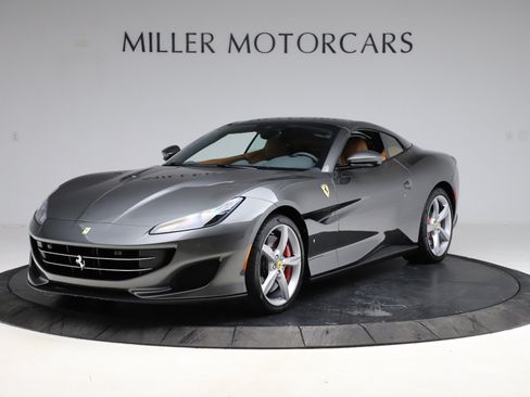 Certified 2020 Ferrari Portofino RWD image 13