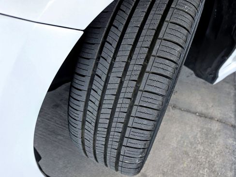 Used 2021 Toyota Camry XSE w/ Carpet Mat Package (TMS) image 39