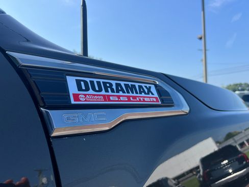 Used 2022 GMC Sierra 2500 AT4 w/ Gooseneck/5TH Wheel Package image 12