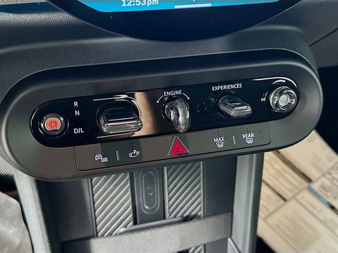 Certified 2025 MINI Cooper S FWD image 15