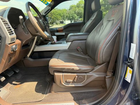 Used 2015 Ford F150 King Ranch w/ Equipment Group 601A Luxury AWD/4WD image 9
