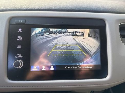 Used 2020 Honda HR-V EX image 16