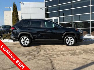 Used 2021 Toyota RAV4 LE video 2