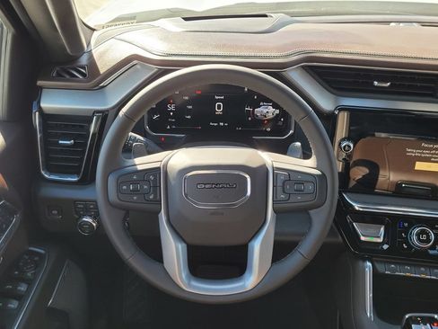 New 2026 GMC Sierra 1500 Denali w/ Denali Reserve Package AWD/4WD image 9