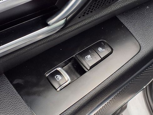 Used 2022 Kia Telluride SX w/ SX Prestige Package image 23