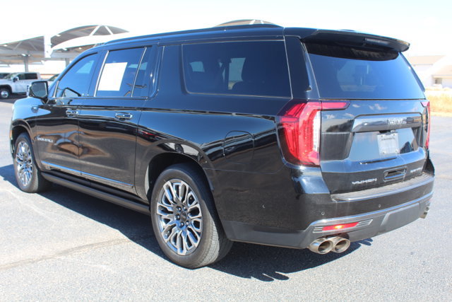 Used 2023 GMC Yukon XL Denali Ultimate w/ LPO, Floor Liner Package AWD/4WD image 8