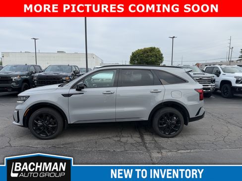 Used 2022 Kia Sorento SX image 4