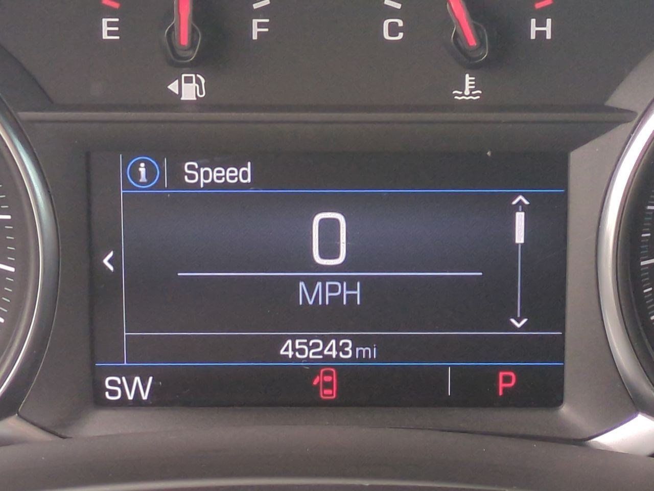 Used 2023 GMC Terrain SLE w/ Driver Convenience Package FWD image 23