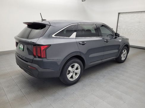 Used 2022 Kia Sorento LX FWD image 10