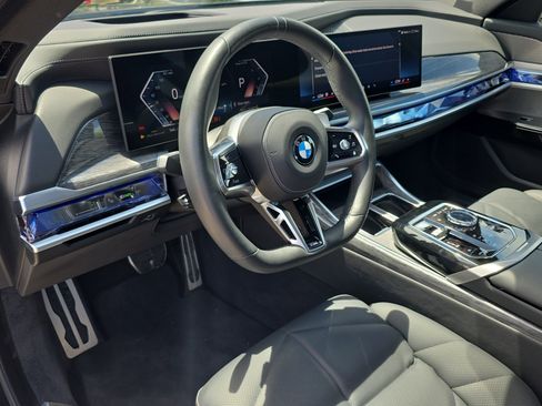 Used 2023 BMW 740i RWD image 22