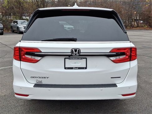 Used 2023 Honda Odyssey Touring image 6