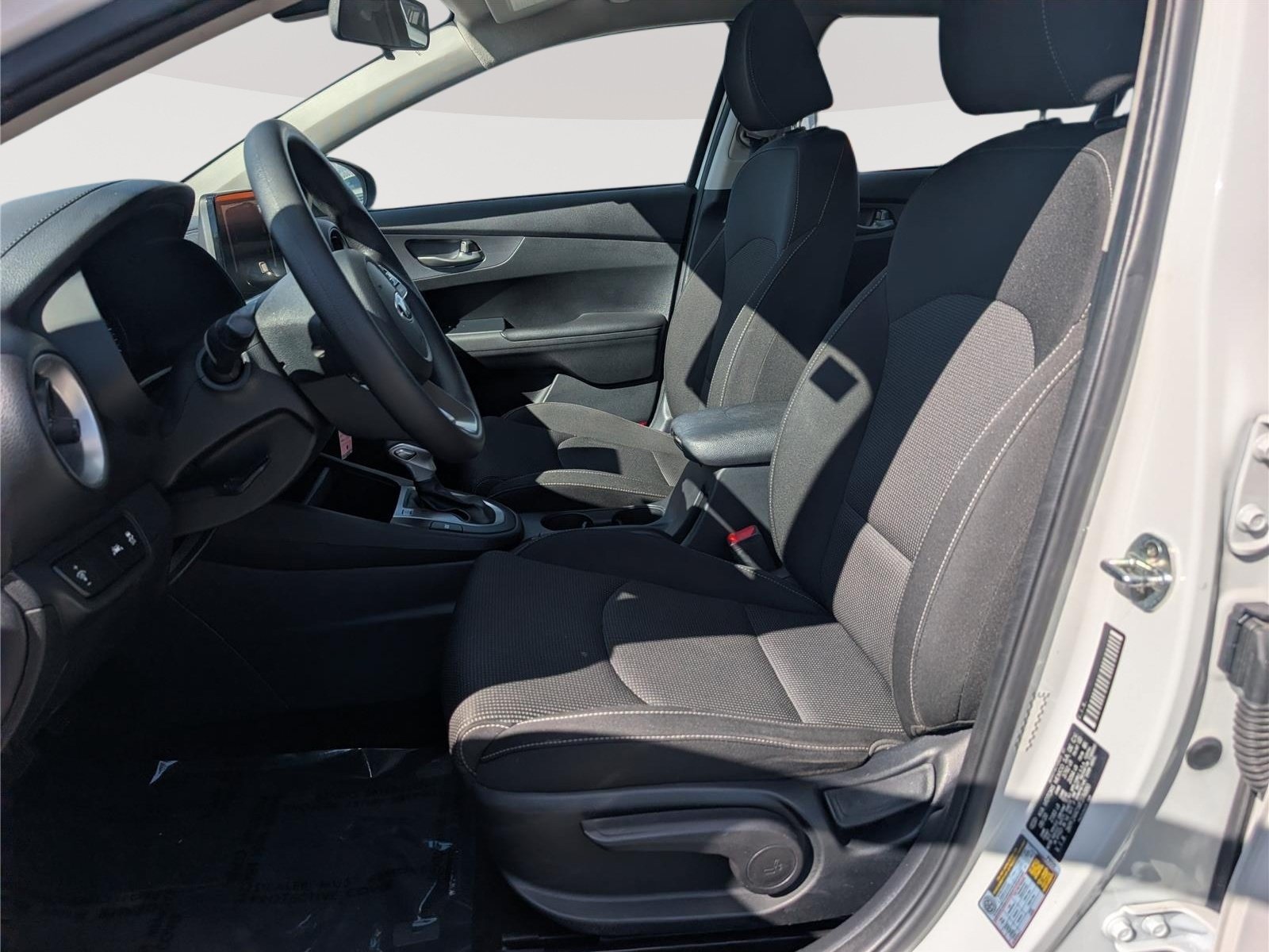 Used 2021 Kia Forte Sedan FWD image 14