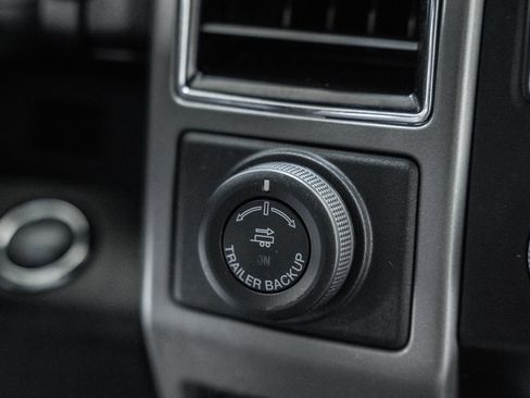 Used 2019 Ford Expedition Max XLT w/ Equipment Group 202A image 36