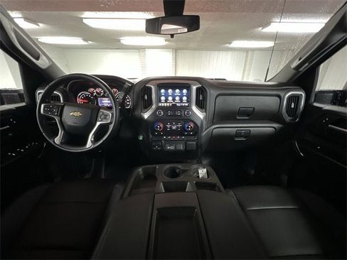 Used 2022 Chevrolet Silverado 2500 LT w/ Convenience Package image 19