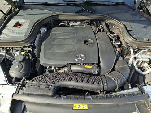 Used 2021 Mercedes-Benz GLC 300 4MATIC image 28