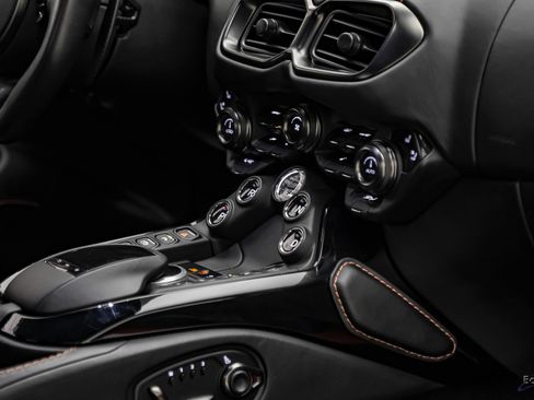 Used 2020 Aston Martin V8 Vantage Coupe RWD image 59