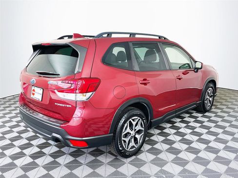 Certified 2023 Subaru Forester Premium AWD/4WD image 10