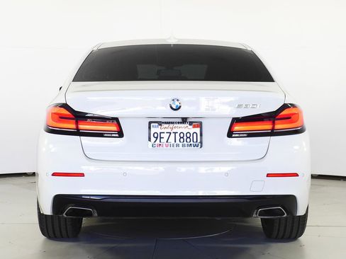 Used 2023 BMW 530i w/ Convenience Package image 8