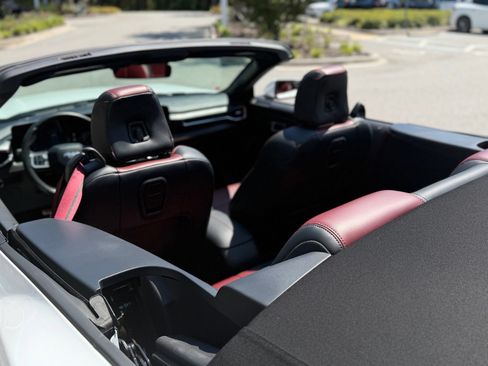 Used 2025 Ford Mustang GT Premium RWD image 10