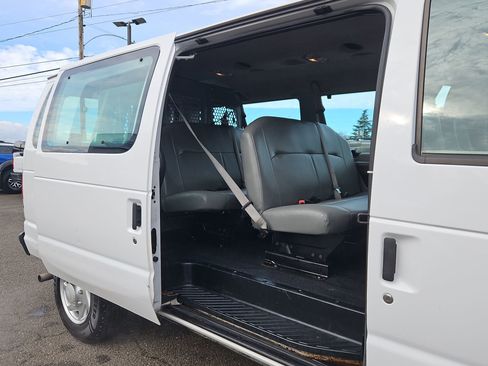 Used 2013 Ford E-150 and Econoline 150 XL image 27