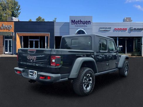 Used 2026 Jeep Gladiator Rubicon AWD/4WD image 3