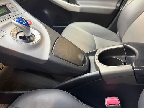 Used 2012 Toyota Prius Four FWD image 19