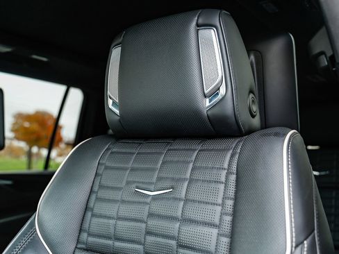 Used 2024 Cadillac Escalade ESV V w/ LPO, Floor Liner Package image 27