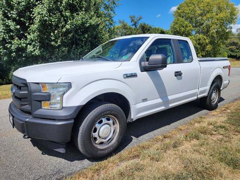 Used 2017 Ford F150 XL w/ Equipment Group 101A Mid image 2