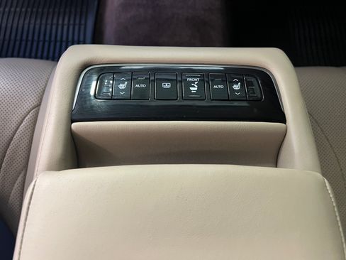 Used 2018 Lexus LS 500 AWD image 27