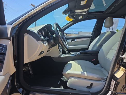 Used 2012 Mercedes-Benz C 250 4dr Sdn C 250 Sport RWD image 9