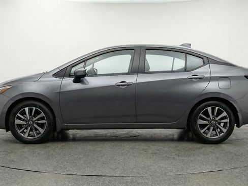 Used 2025 Nissan Versa SV FWD image 5