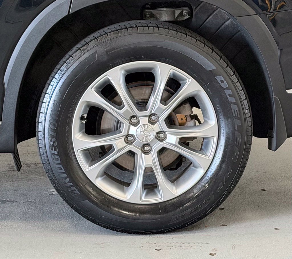 Certified 2022 Hyundai Palisade SE w/ Cargo Package AWD/4WD image 8