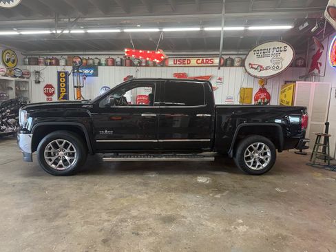 Used 2017 GMC Sierra 1500 SLT w/ Texas SLT Premium Package AWD/4WD image 2