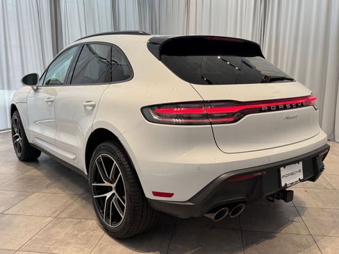Used 2025 Porsche Macan image 3