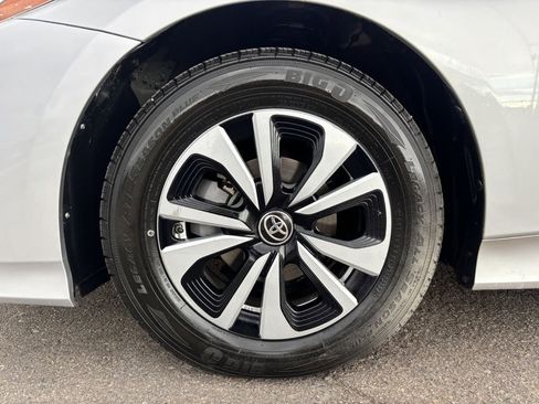 Used 2018 Toyota Prius Prime Plus image 26