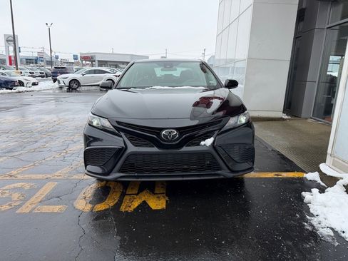 Certified 2023 Toyota Camry SE image 2