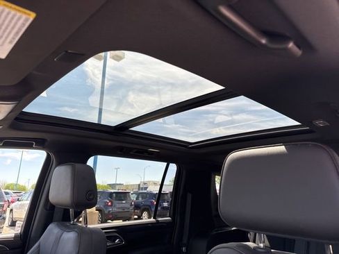 Used 2023 Chevrolet Suburban RST w/ Sport Performance Package image 46