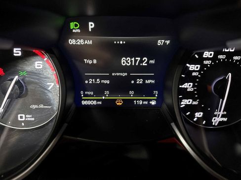 Used 2018 Alfa Romeo Stelvio Ti Sport image 19