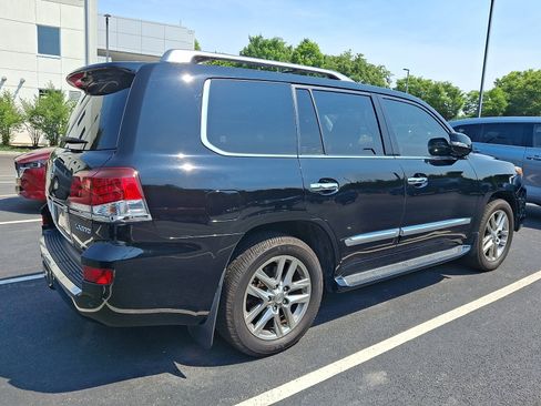 Used 2013 Lexus LX 570 4WD image 4