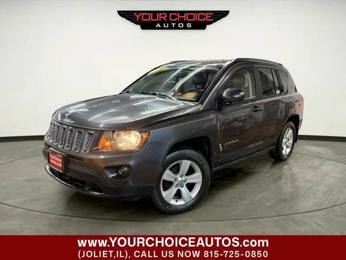 Used 2014 Jeep Compass Latitude image 1