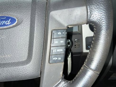 Used 2011 Ford F150 XLT w/ XLT Convenience Pkg image 28