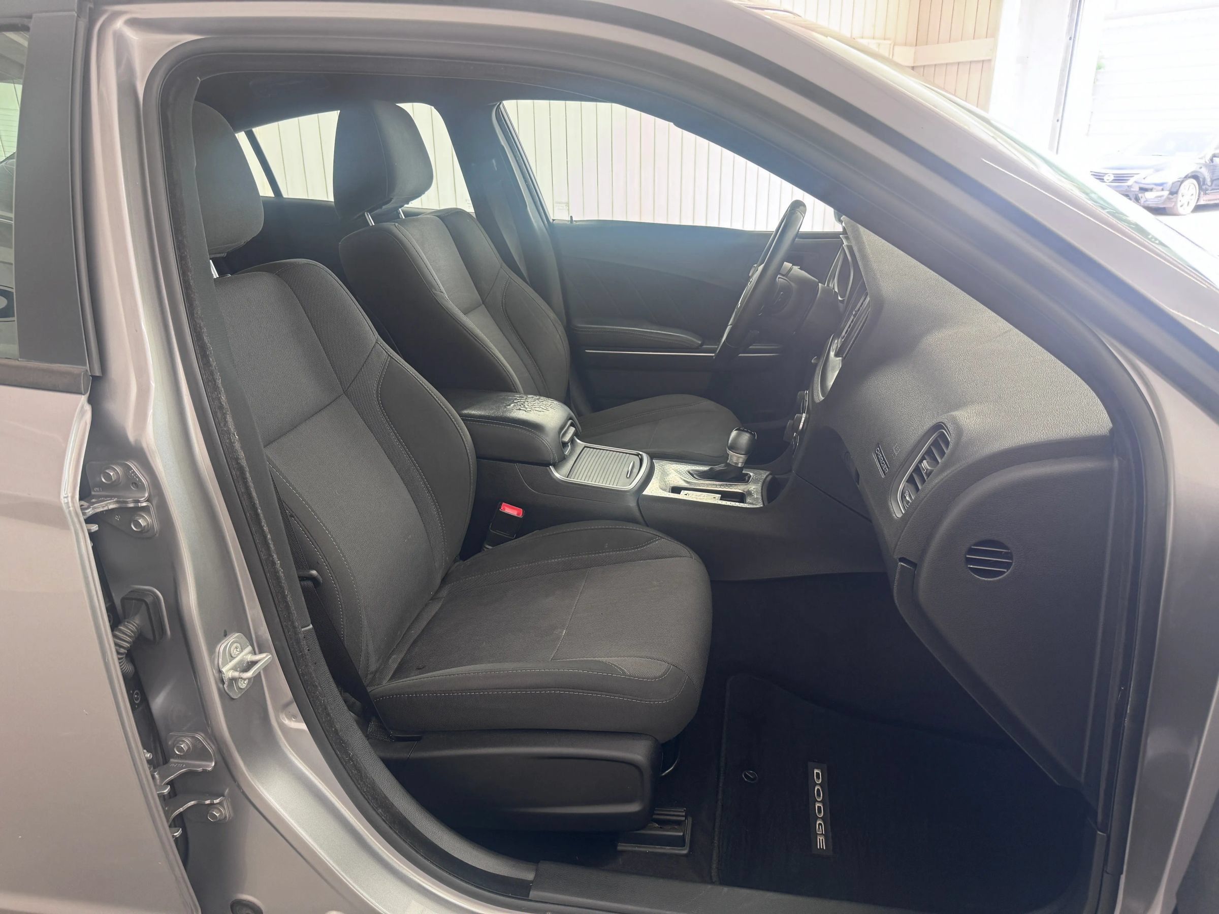 Used 2016 Dodge Charger SXT RWD image 10