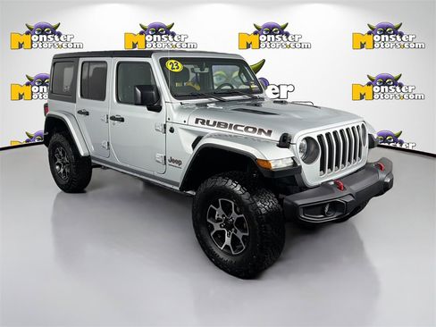 Used 2023 Jeep Wrangler Unlimited Rubicon image 3
