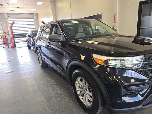 Used 2020 Ford Explorer 4WD image 1