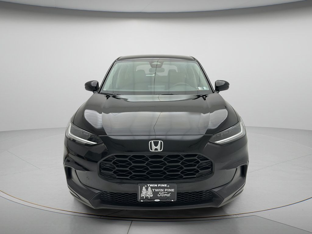 Used 2025 Honda HR-V LX image 2
