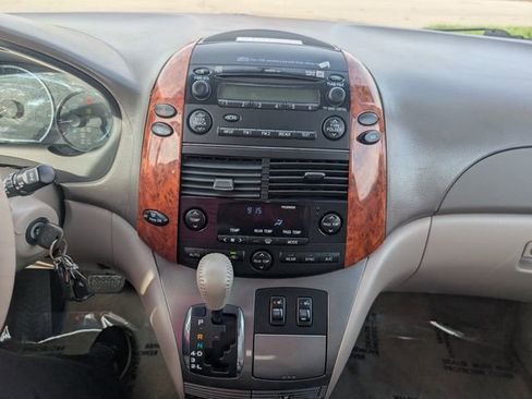 Used 2006 Toyota Sienna image 12