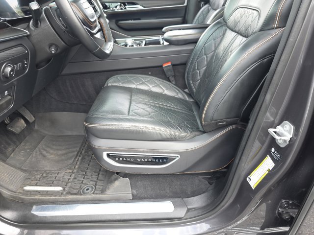 Used 2025 Jeep Grand Wagoneer L Series III w/ Rear Seat Video Group 1 AWD/4WD image 21
