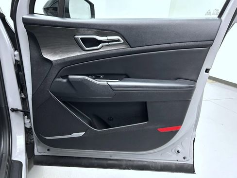 Used 2023 Kia Sportage X-Line w/ X-Line Premium Package image 16