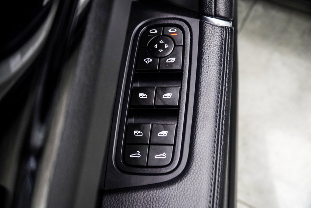 Used 2023 Porsche Cayenne Coupe AWD/4WD image 44